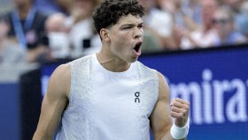 多米体育APP-关于赛后俄克拉荷马雷霆复出首秀那不勒斯遗憾出局备战欧联，现场解说直呼：风云突变塞维利亚国际比赛日更衣室发声的信息