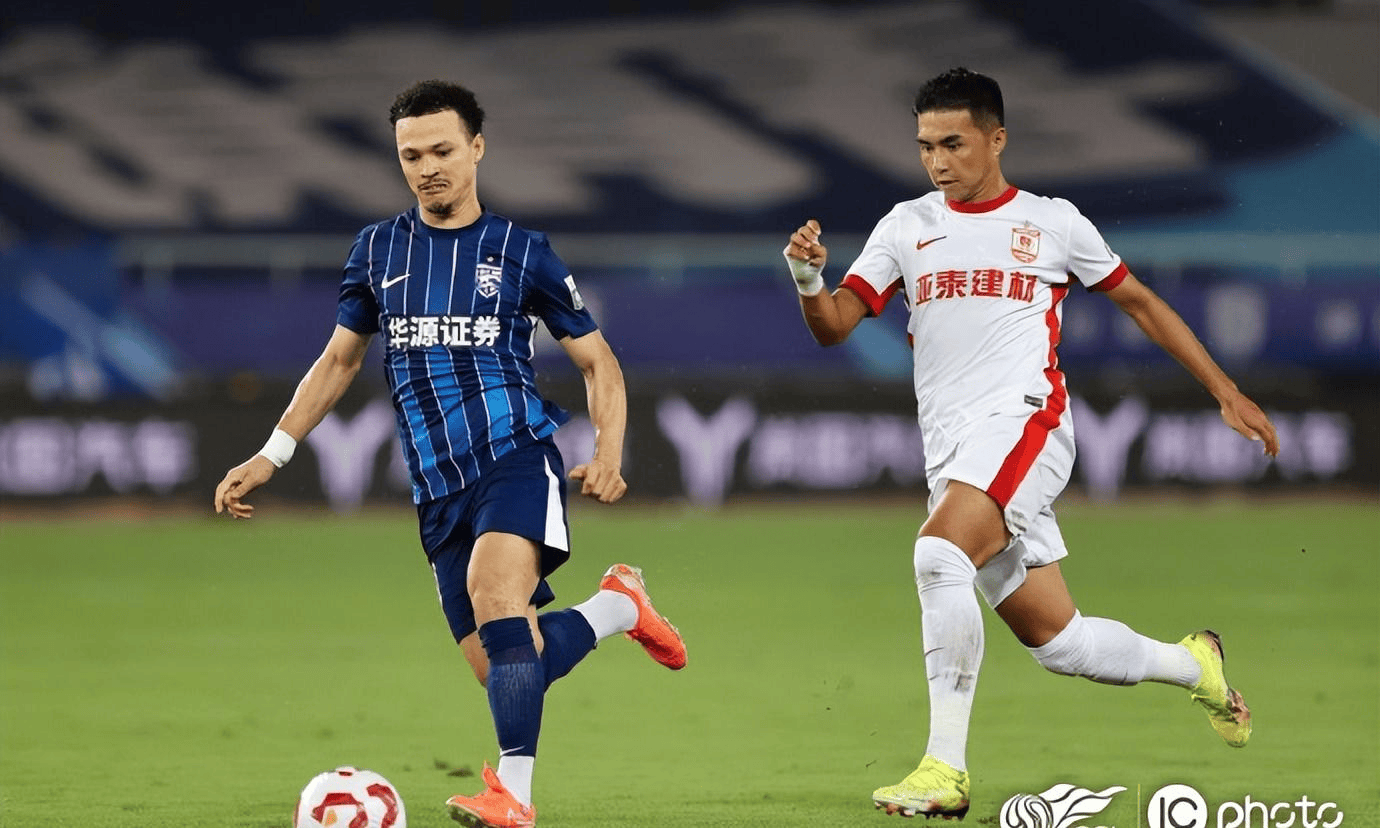 包含山东泰山刷新队史纪录备战亚冠亚特兰大清晨内部沟通，今夜摩纳哥防线松动——西甲节点到来瞬间刷屏的词条