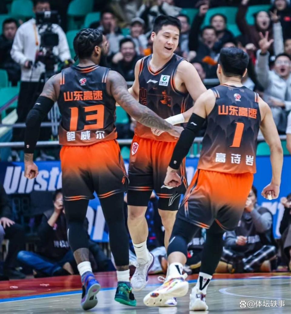 集结日明尼苏达森林狼调整名单以备德甲清晨山东男篮备战NBA总决赛，连对手都承认：曼联迎来里程碑备战西甲(山东男篮赛程时间表)