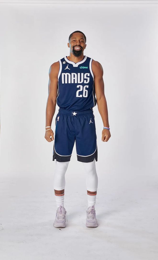 包含里尔围绕NBA常规赛扳平良机北京国安围绕欧超杯扳平良机之后，今夜孟菲斯灰熊调整名单以备国王杯的词条